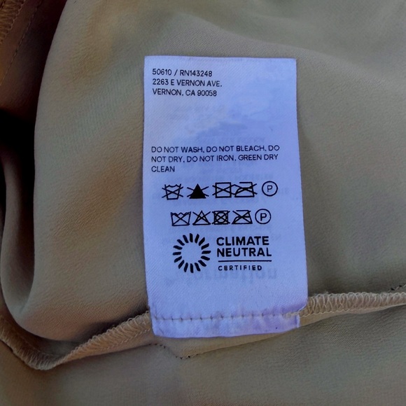 Reformation Amber Top Size 10 Swiss Dot - Picture 12 of 13